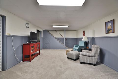 Tiny photo for 1064 Hillsdale Drive, Columbus, OH 43224 (MLS # 225042102)