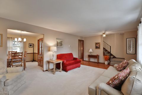 Tiny photo for 1064 Hillsdale Drive, Columbus, OH 43224 (MLS # 225042102)