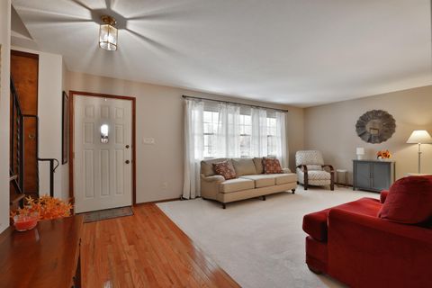 Tiny photo for 1064 Hillsdale Drive, Columbus, OH 43224 (MLS # 225042102)