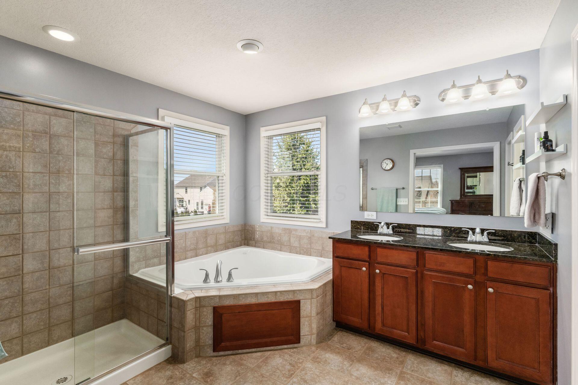 6148 Ryan Woods Way, Hilliard, Ohio image 25