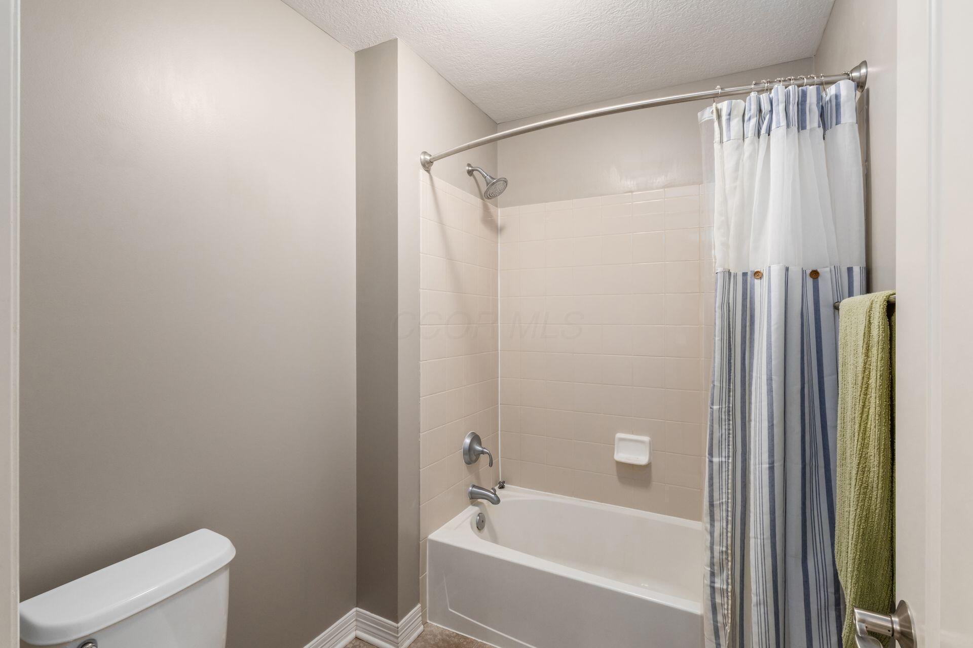 6148 Ryan Woods Way, Hilliard, Ohio image 31