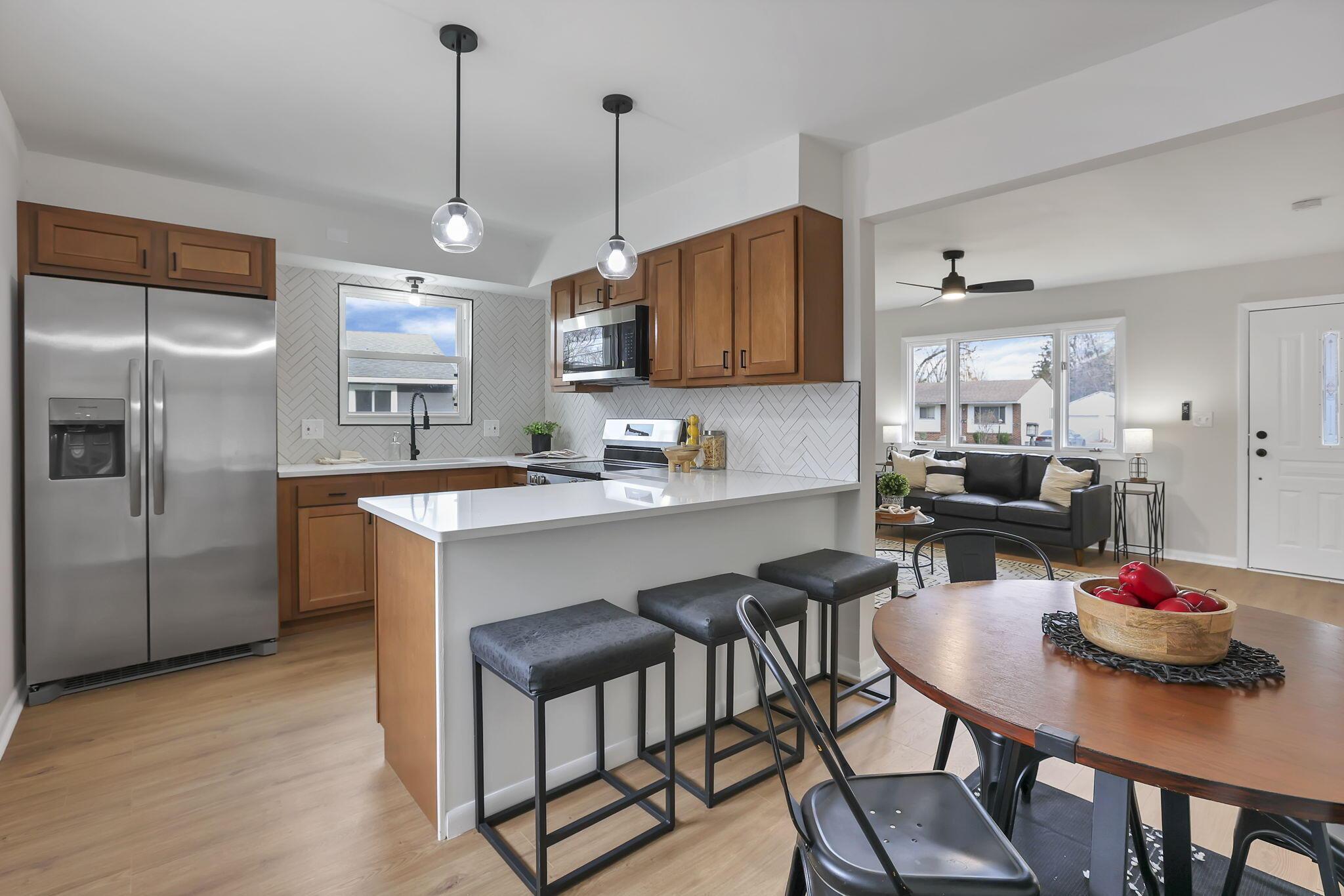 5297 Ivyhurst Drive, Columbus, Ohio image 8