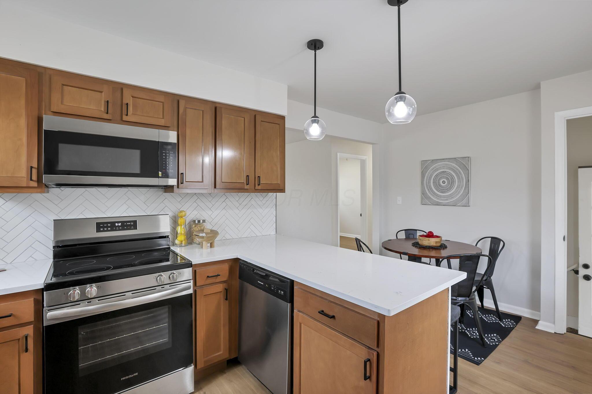 5297 Ivyhurst Drive, Columbus, Ohio image 11