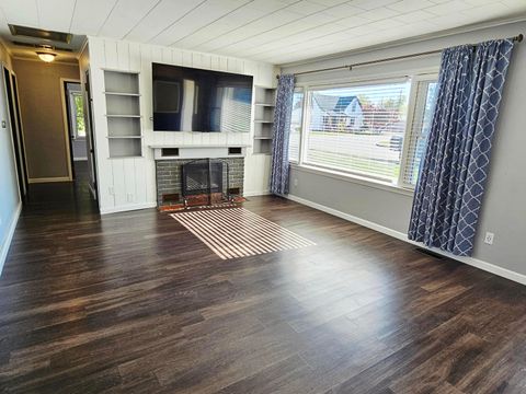 Tiny photo for 606 Willabar Drive, Washington Court House, OH 43160 (MLS # 225041790)