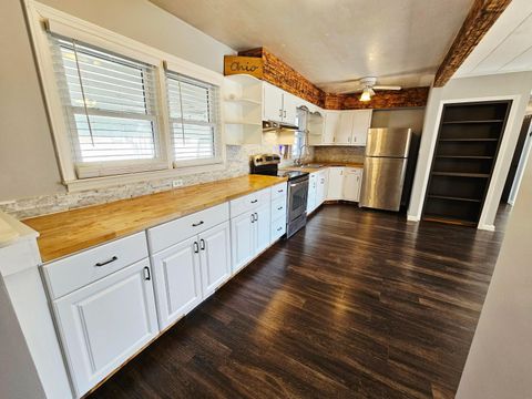 Tiny photo for 606 Willabar Drive, Washington Court House, OH 43160 (MLS # 225041790)