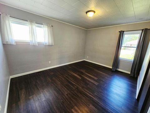 Tiny photo for 606 Willabar Drive, Washington Court House, OH 43160 (MLS # 225041790)