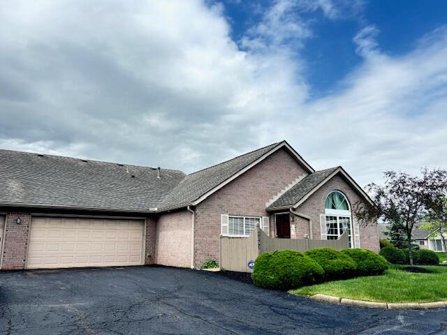 1253 Amberlea Drive, Columbus, Ohio image 1
