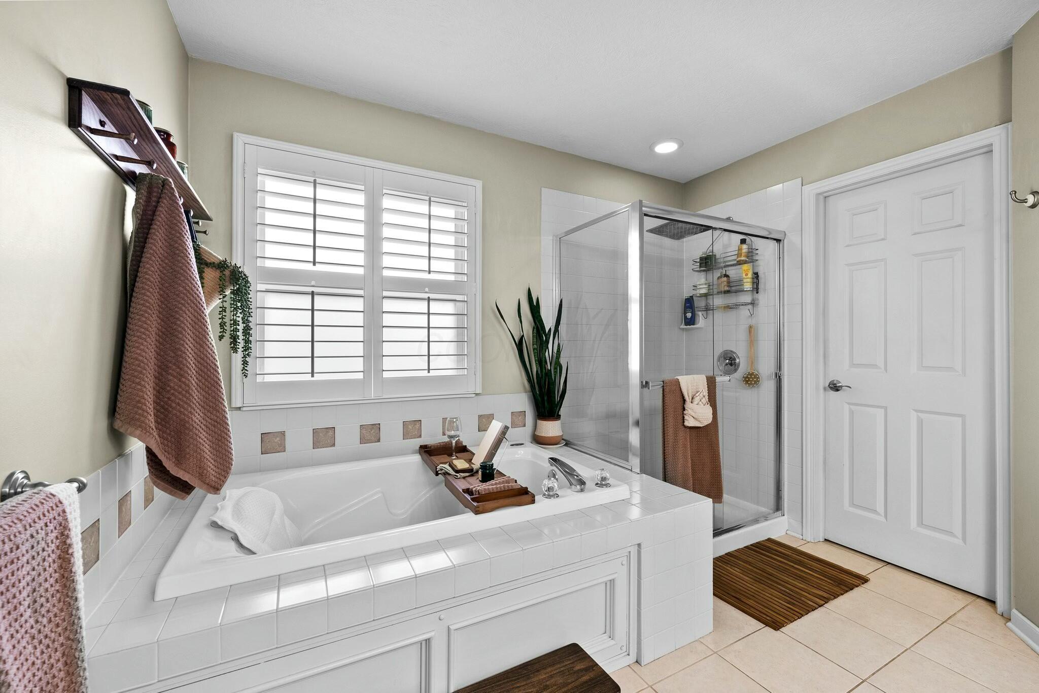 5517 Royal Dublin Drive, Dublin, Ohio image 38