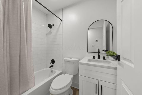 Tiny photo for 1030 Dalehurst Road, Columbus, OH 43219 (MLS # 225037593)