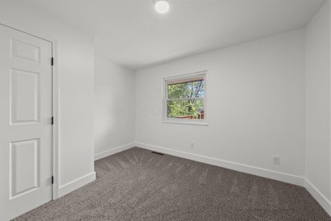 Tiny photo for 1030 Dalehurst Road, Columbus, OH 43219 (MLS # 225037593)