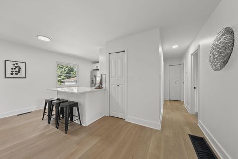 Tiny photo for 1030 Dalehurst Road, Columbus, OH 43219 (MLS # 225037593)