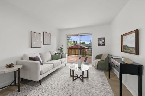Tiny photo for 1030 Dalehurst Road, Columbus, OH 43219 (MLS # 225037593)