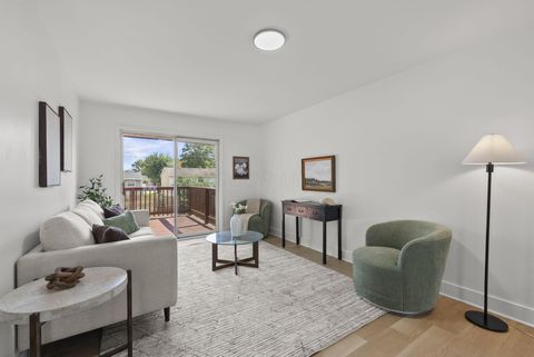 Tiny photo for 1030 Dalehurst Road, Columbus, OH 43219 (MLS # 225037593)