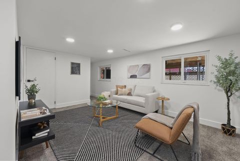 Tiny photo for 1030 Dalehurst Road, Columbus, OH 43219 (MLS # 225037593)