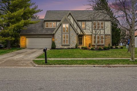 Photo of 4890 Applecross Drive, Dublin, OH 43017 (MLS # 226007570)