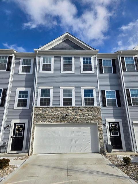 Photo of 131 Coyote Willow Drive SW, Reynoldsburg, OH 43068 (MLS # 226001836)