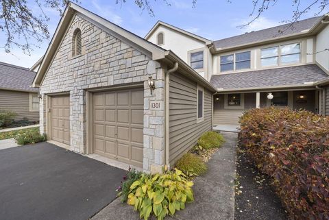 Photo of 1301 Spring Brook Court 5 #5, Westerville, OH 43081 (MLS # 225042089)