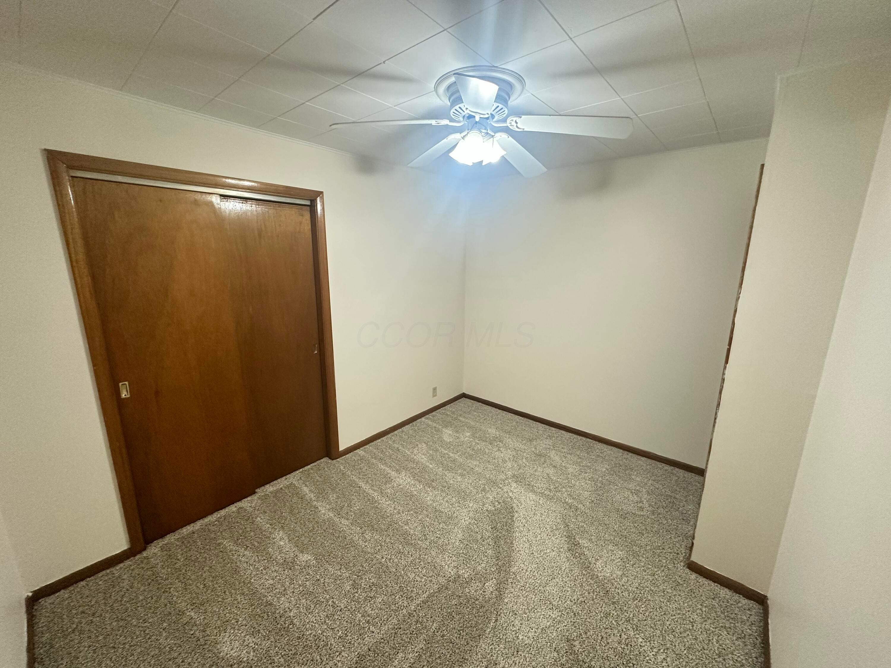 1425 Flint Ridge Road, Hopewell, Ohio image 18