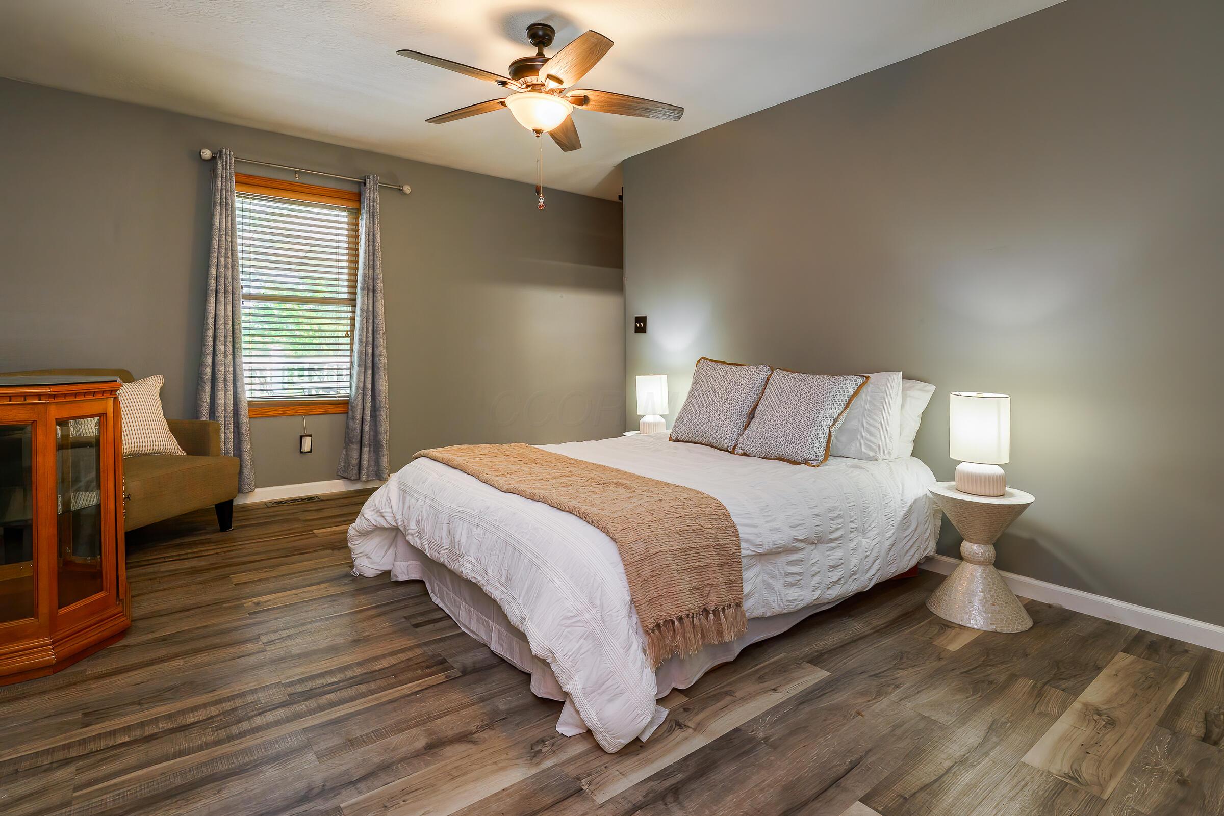 1708 Apple Valley Drive, Howard, Ohio image 32