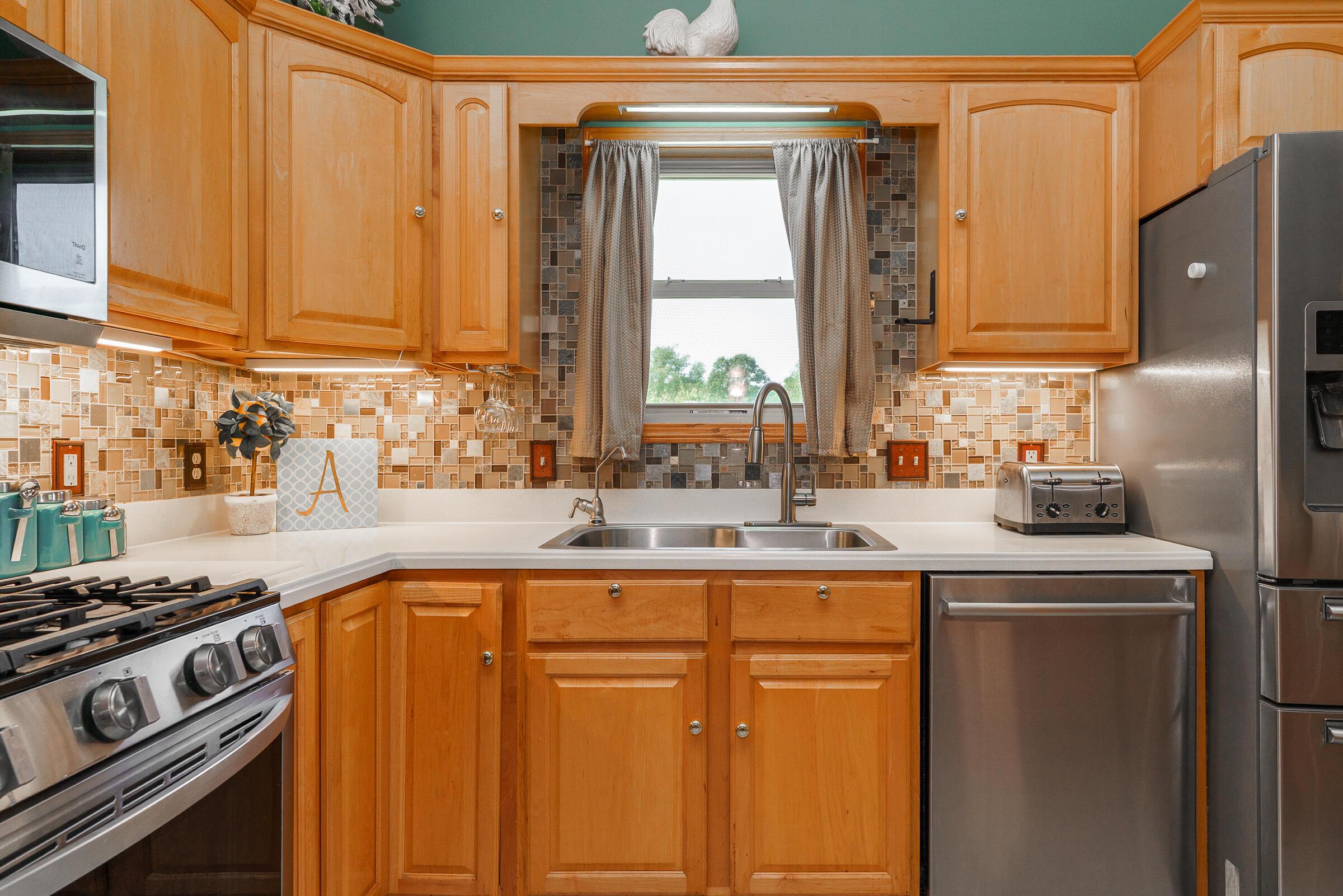 1708 Apple Valley Drive, Howard, Ohio image 29