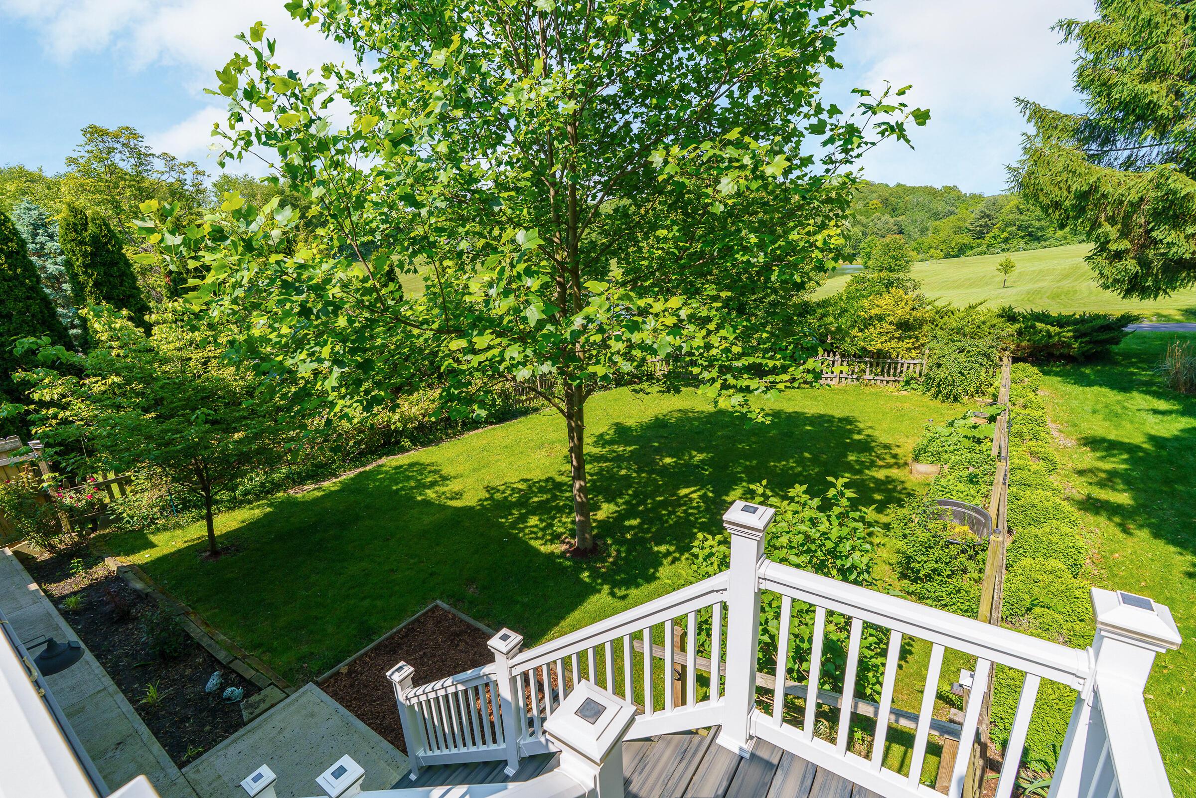 1708 Apple Valley Drive, Howard, Ohio image 10