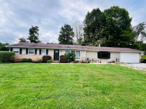 Photo of 7198 Canyon Road SE, Hebron, OH 43025 (MLS # 226035822)