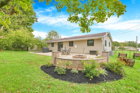 Photo for 7198 Canyon Road SE
