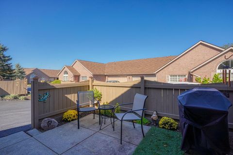 Tiny photo for 1948 S Farmbrook Creek S 7 #7, Grove City, OH 43123 (MLS # 225039856)