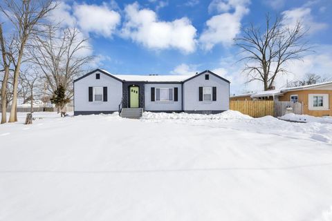 Photo of 94 Orel Avenue, Columbus, OH 43204 (MLS # 226003430)