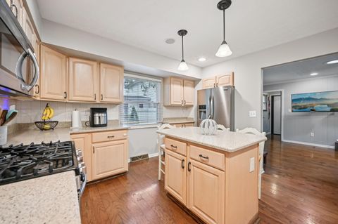 Tiny photo for 5485 Millington Road, Columbus, OH 43235 (MLS # 225039534)