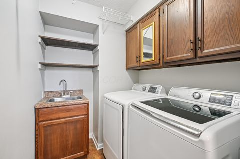 Tiny photo for 5485 Millington Road, Columbus, OH 43235 (MLS # 225039534)