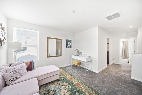 Tiny photo for 1172 Lake Forest Drive, Hebron, OH 43025 (MLS # 226000523)