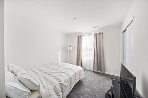 Tiny photo for 1172 Lake Forest Drive, Hebron, OH 43025 (MLS # 226000523)