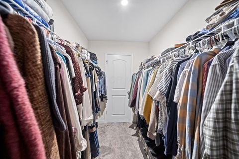 Tiny photo for 1172 Lake Forest Drive, Hebron, OH 43025 (MLS # 226000523)