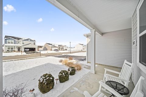 Tiny photo for 1172 Lake Forest Drive, Hebron, OH 43025 (MLS # 226000523)