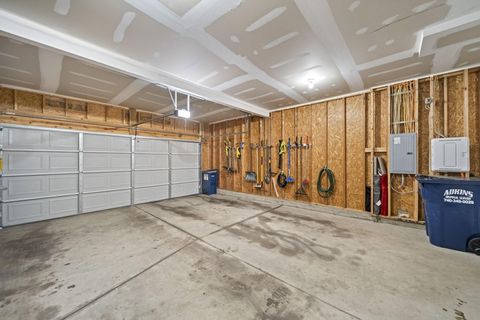 Tiny photo for 1172 Lake Forest Drive, Hebron, OH 43025 (MLS # 226000523)