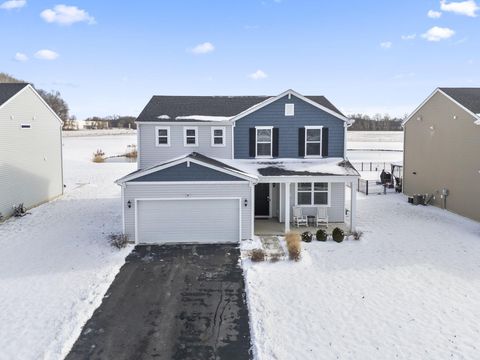 Photo of 1172 Lake Forest Drive, Hebron, OH 43025 (MLS # 226000523)