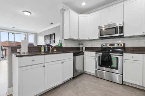 Photo of 925 Ingleside Avenue 307 #307, Columbus, OH 43215 (MLS # 226028745)