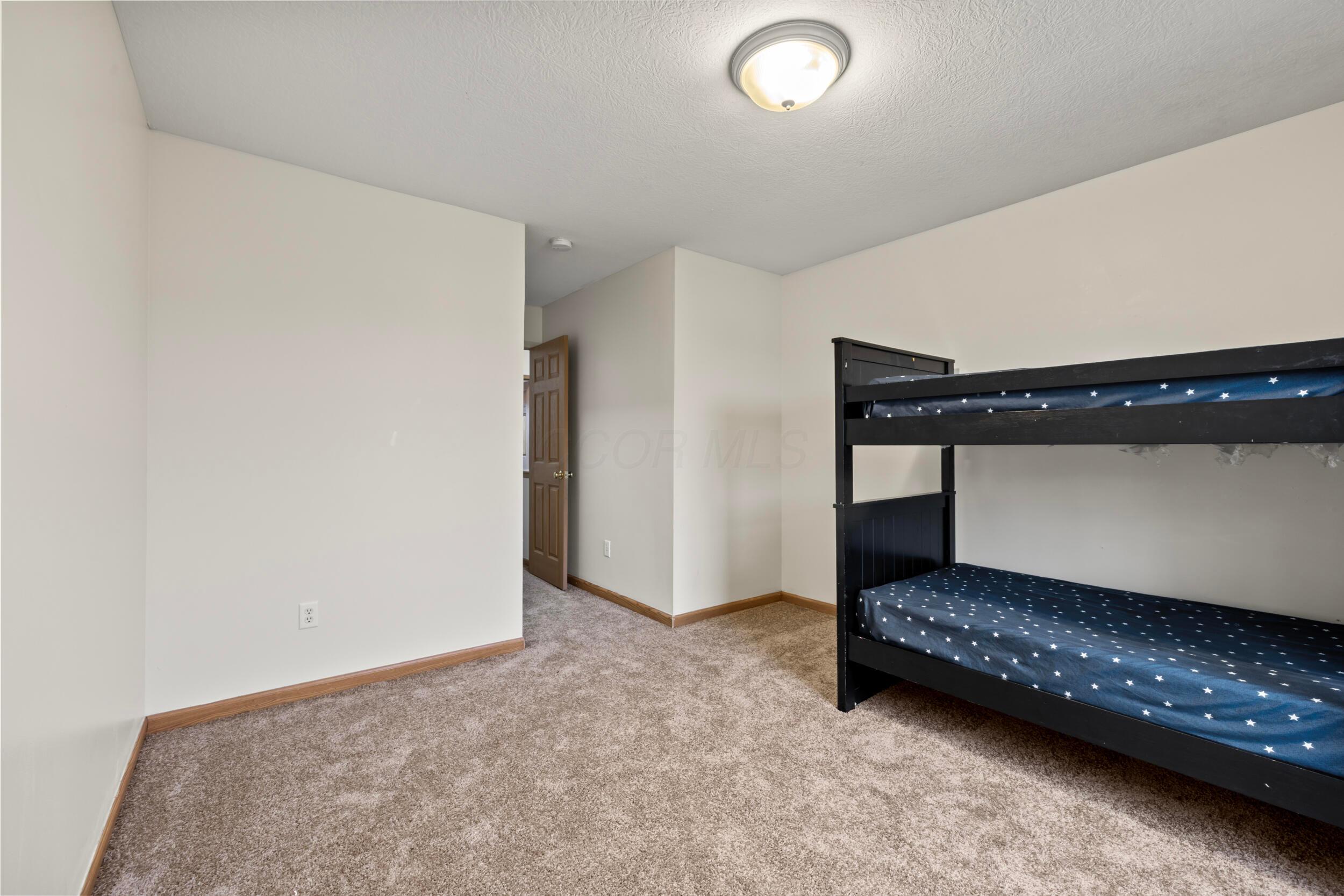 1608 Geranium Drive, Lewis Center, Ohio image 16