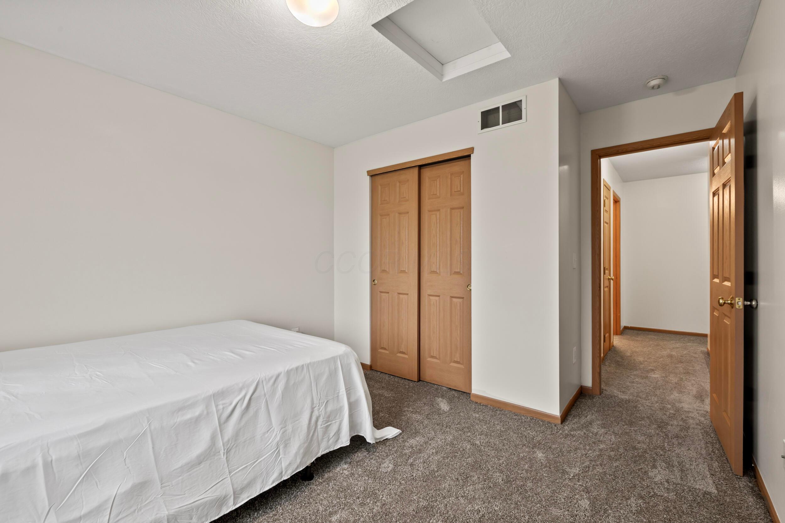 1608 Geranium Drive, Lewis Center, Ohio image 27