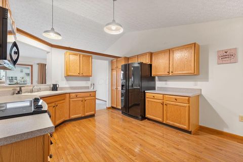 Tiny photo for 6964 Saint Ninians, Lewis Center, OH 43035 (MLS # 225045563)