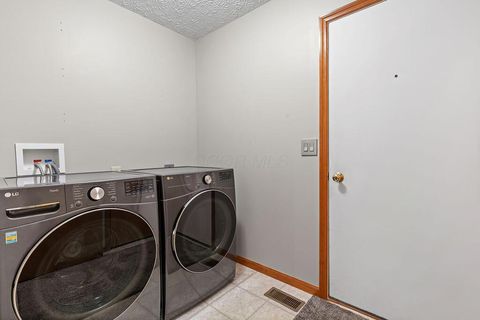 Tiny photo for 6964 Saint Ninians, Lewis Center, OH 43035 (MLS # 225045563)