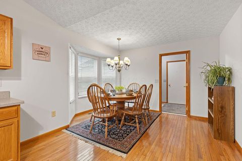 Tiny photo for 6964 Saint Ninians, Lewis Center, OH 43035 (MLS # 225045563)