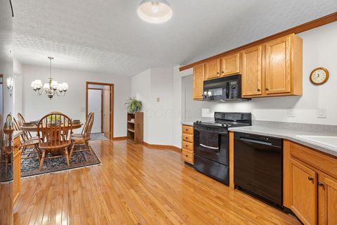 Tiny photo for 6964 Saint Ninians, Lewis Center, OH 43035 (MLS # 225045563)