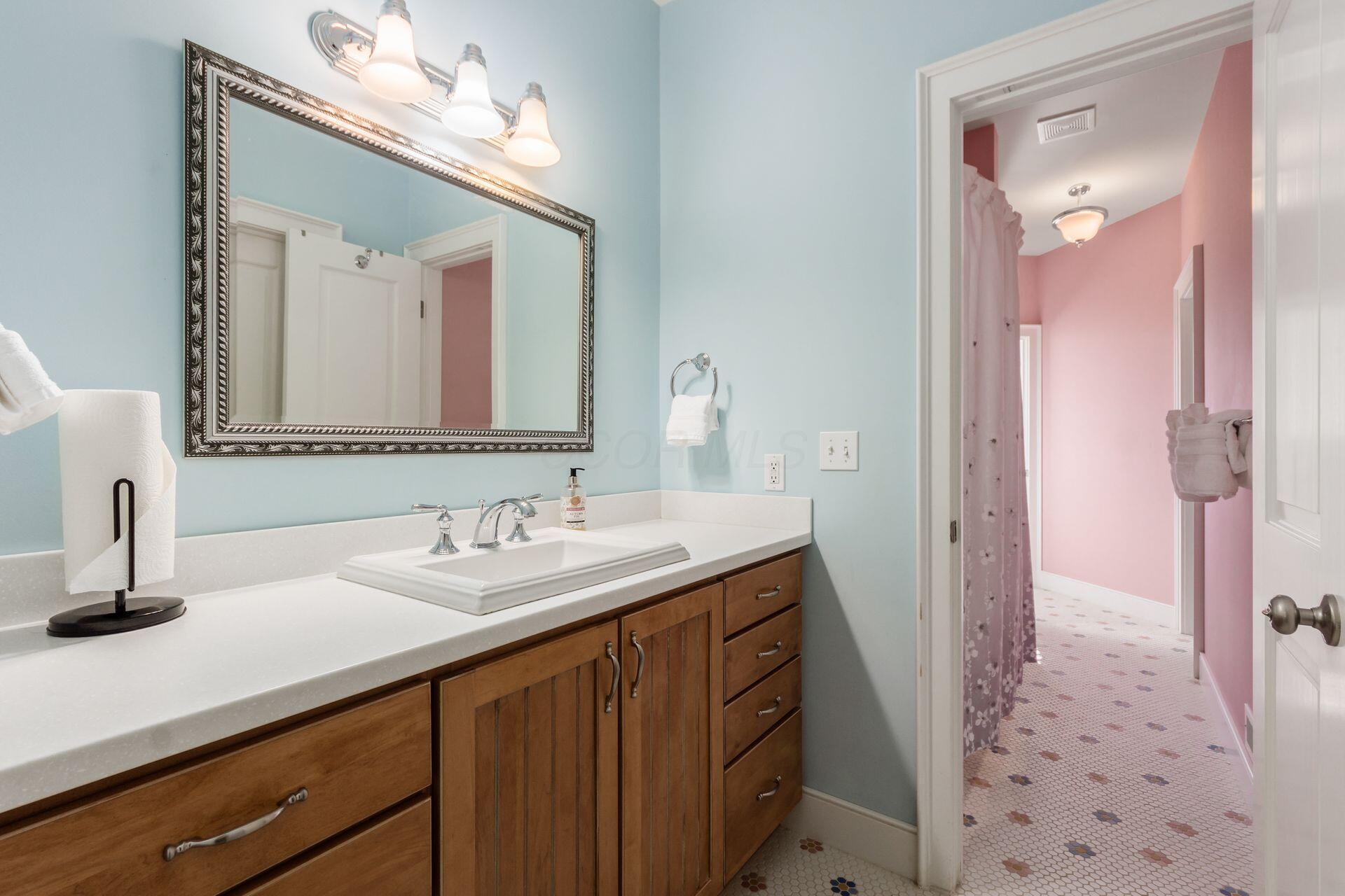 16187 Kreashbaum Road, Rockbridge, Ohio image 30