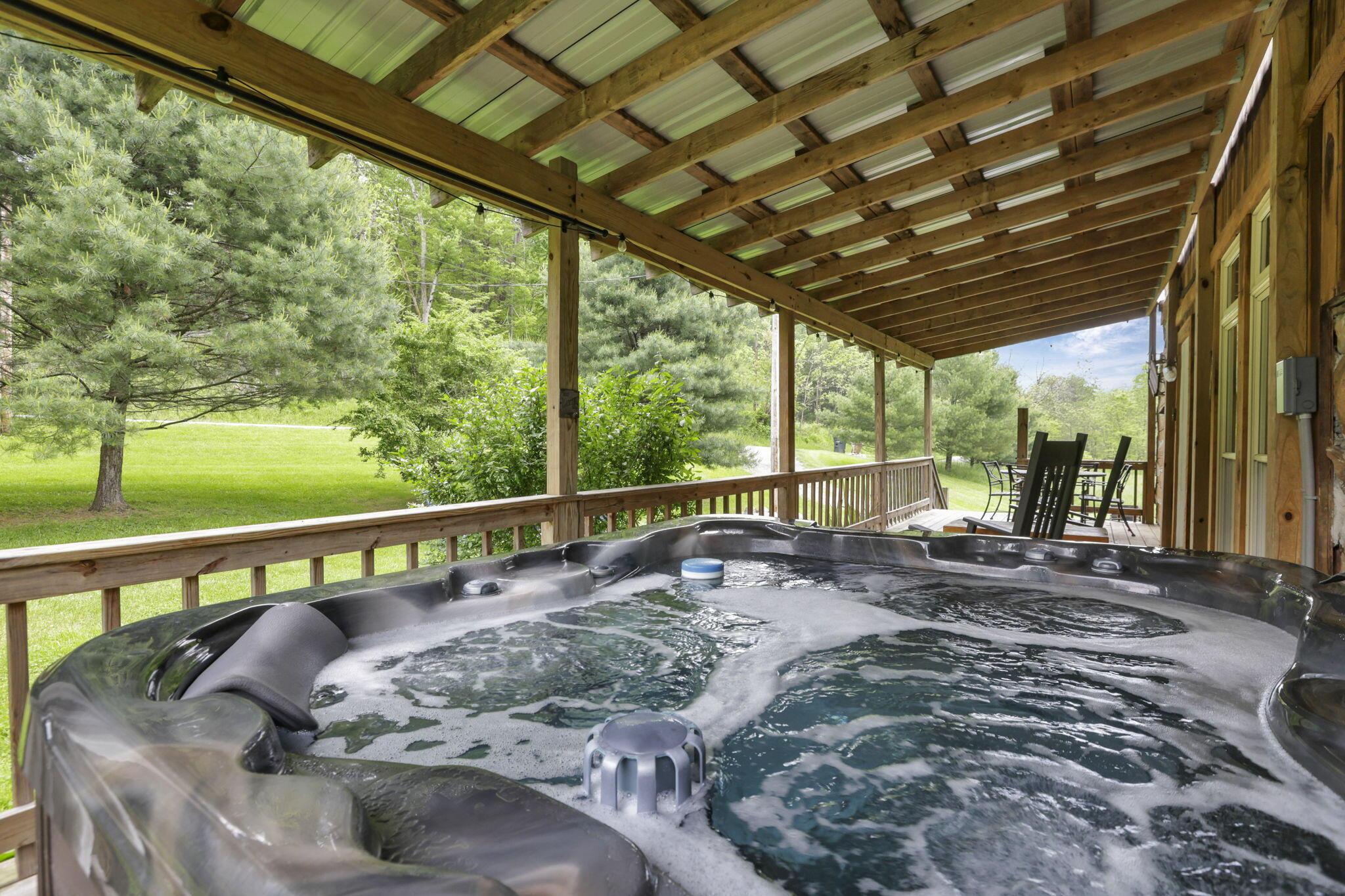 23587 Woltz Road, Rockbridge, Ohio image 4