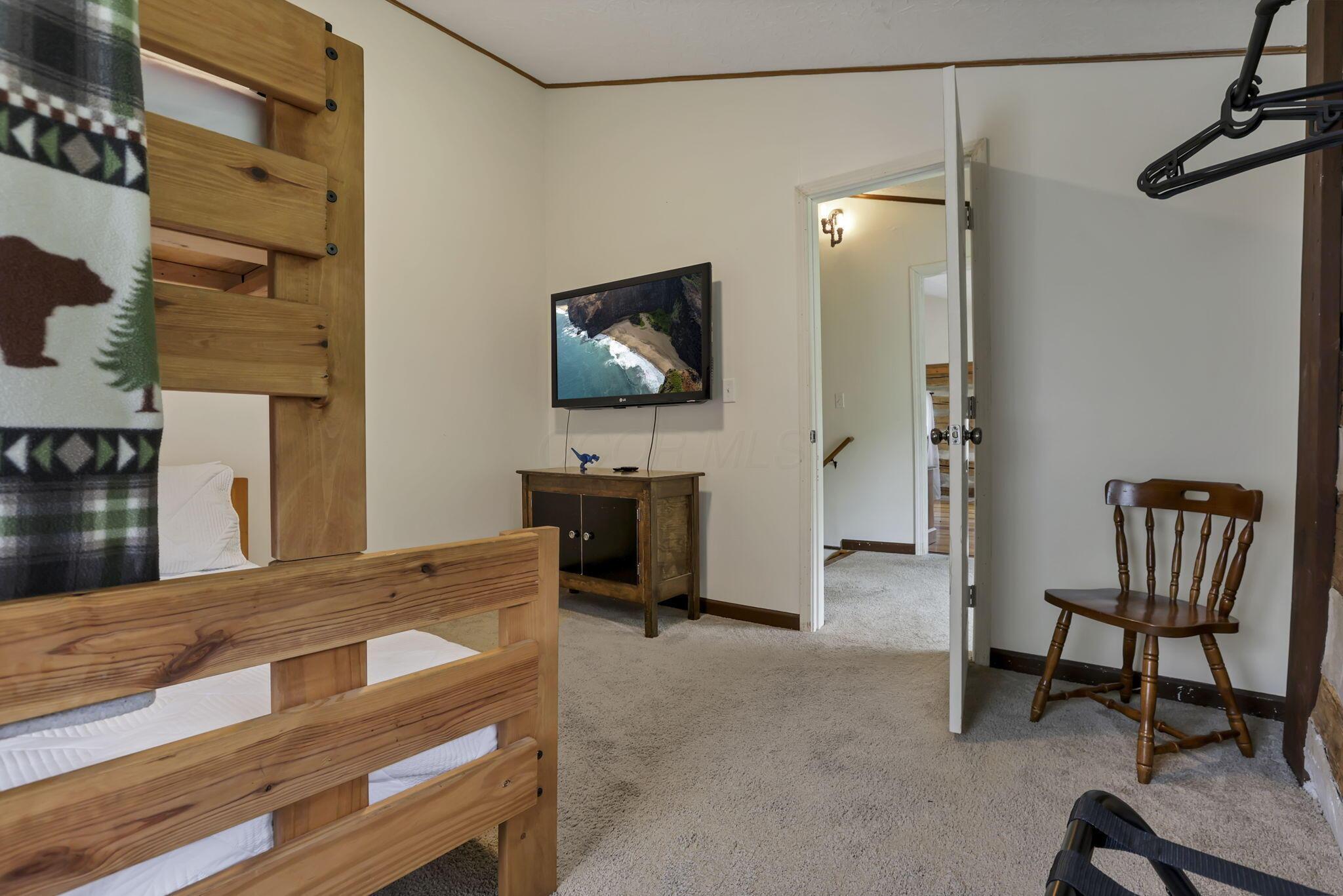 23587 Woltz Road, Rockbridge, Ohio image 33