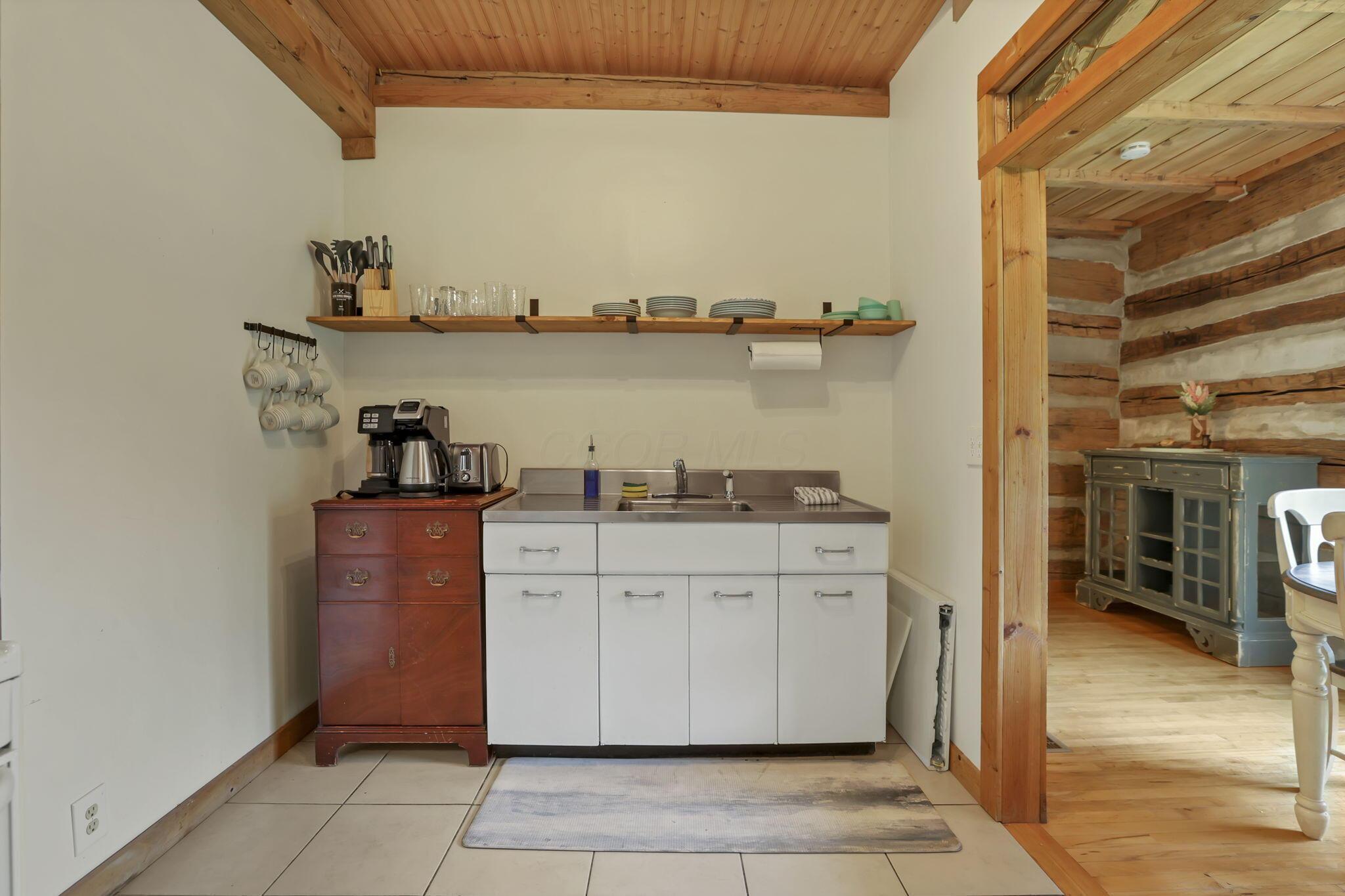 23587 Woltz Road, Rockbridge, Ohio image 21