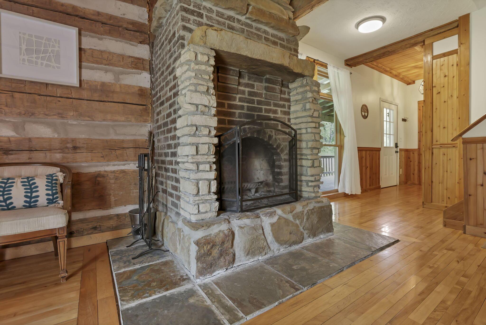 23587 Woltz Road, Rockbridge, Ohio image 13