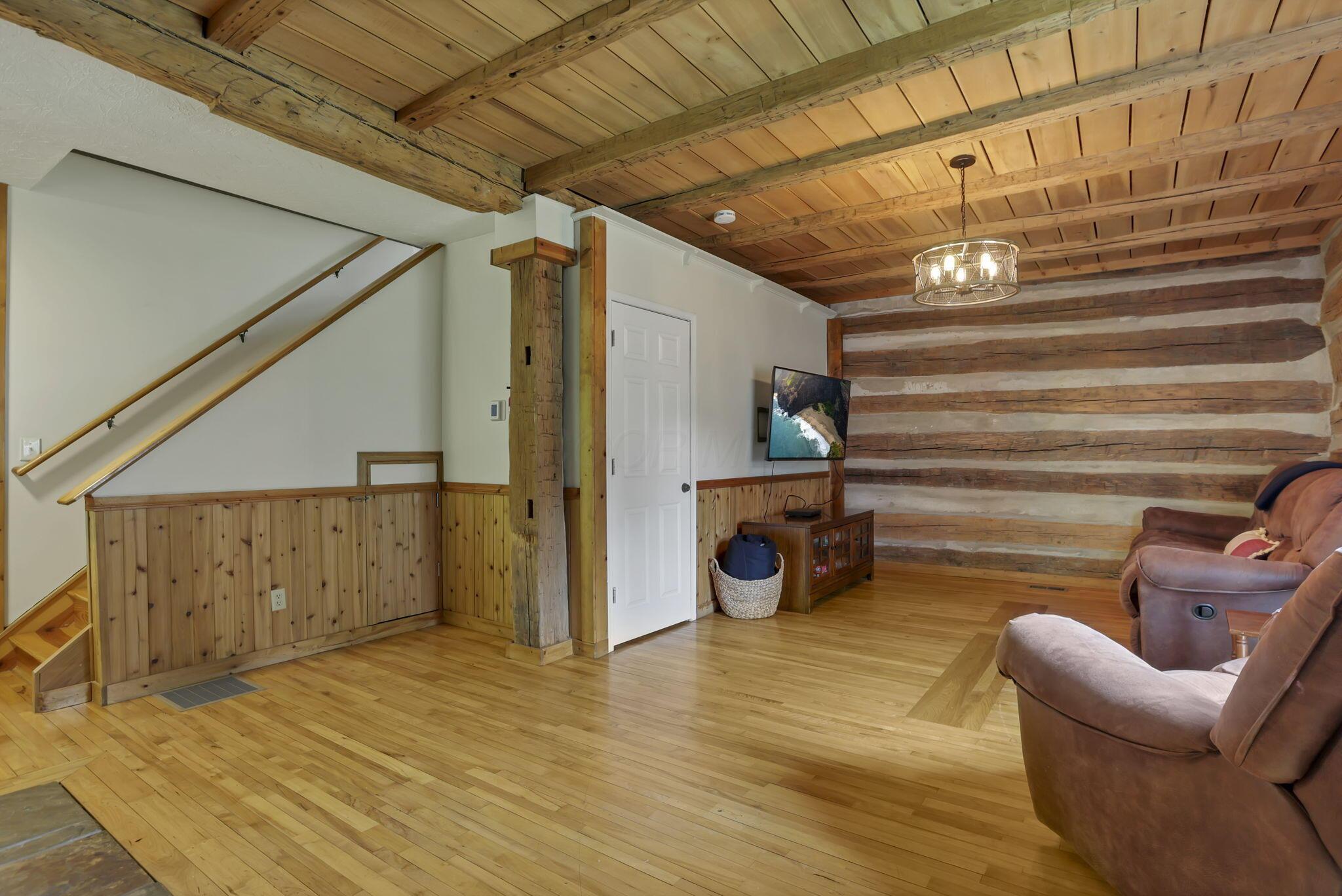 23587 Woltz Road, Rockbridge, Ohio image 9